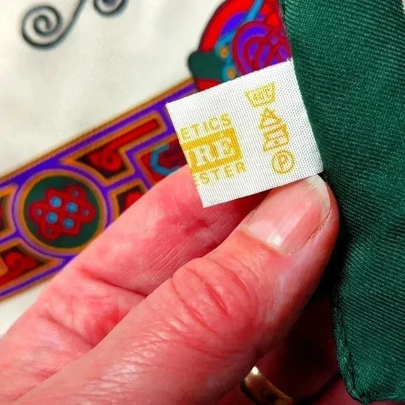 Book of Kells  Scarf - Picture 5 of 6